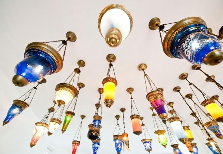 Wohnraum mit individuellem Farbkonzept in Karlsruhe